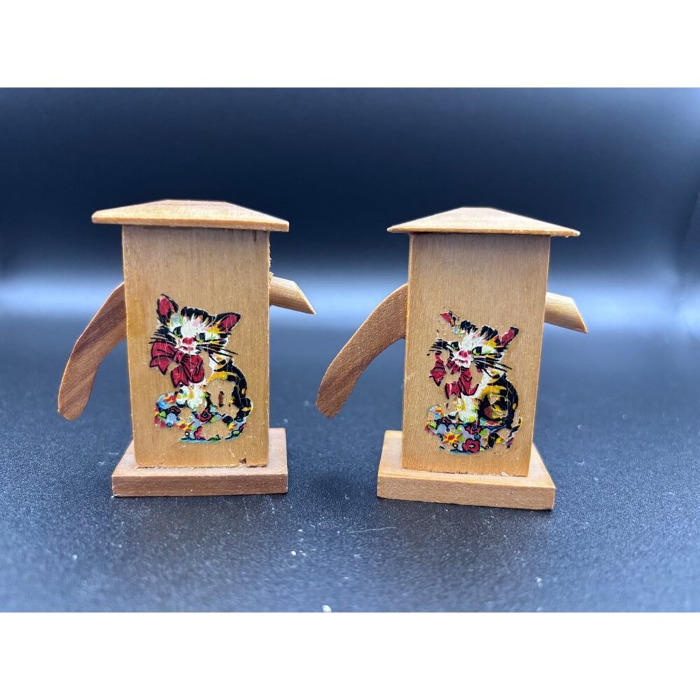 Vintage Wooden Salt & Pepper Shakers Cat Design MCM 60's AS IS